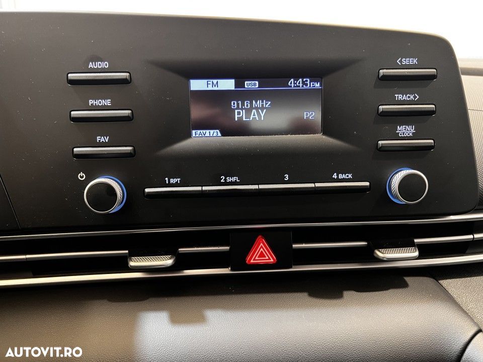 Hyundai Elantra 1.6 l 123 CP 6MT Classic - 17