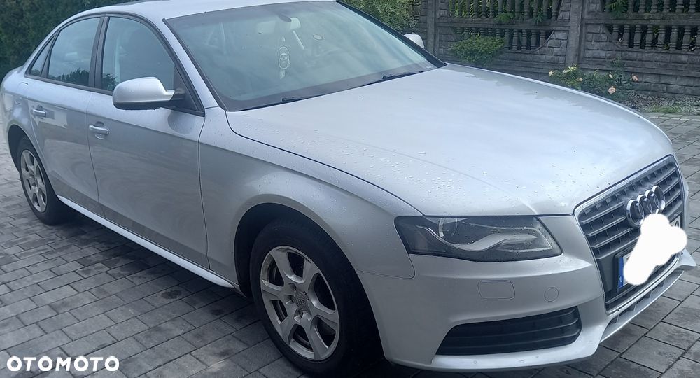 Audi A4 Avant 2011 photo 4