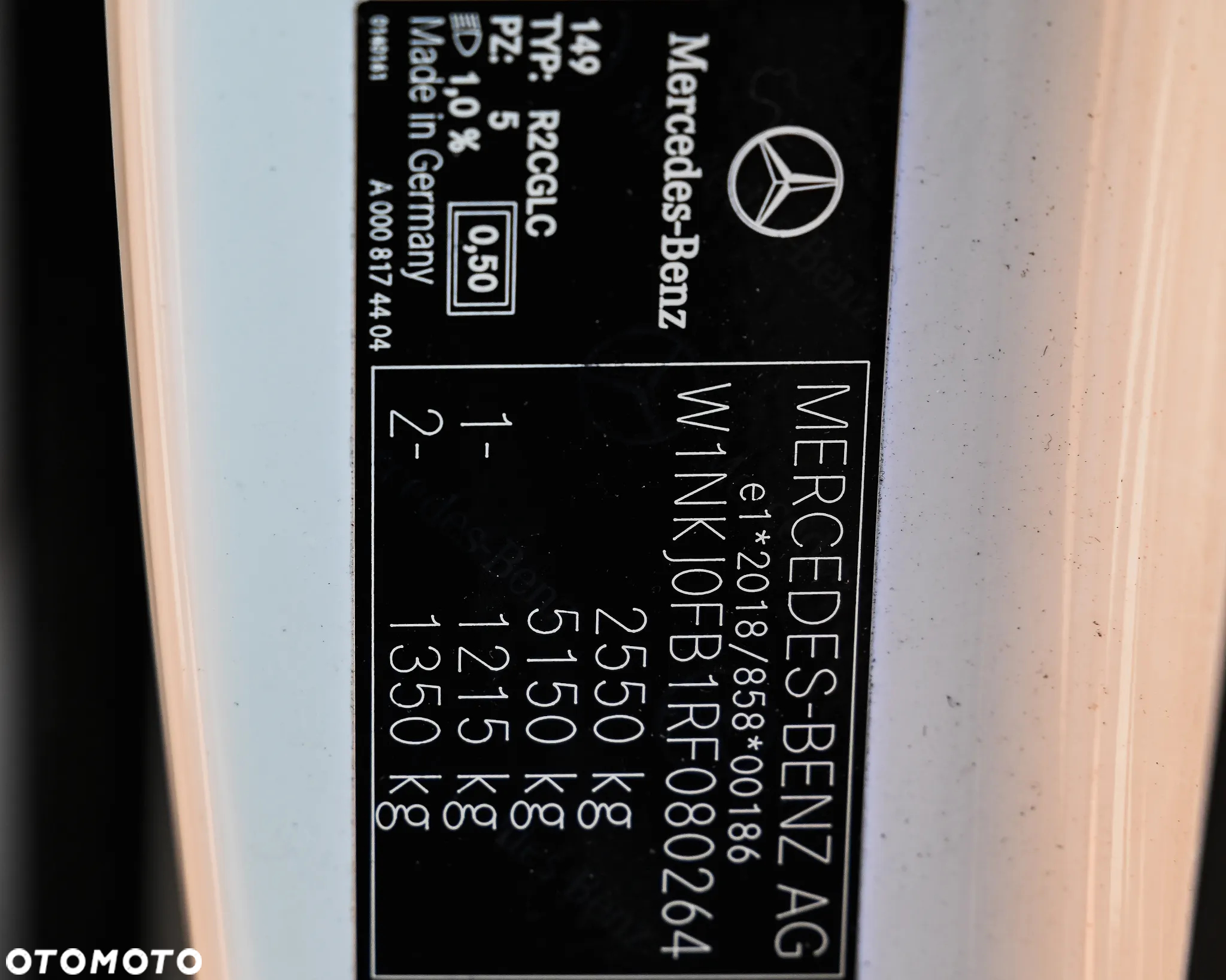 Mercedes-Benz GLC - 32