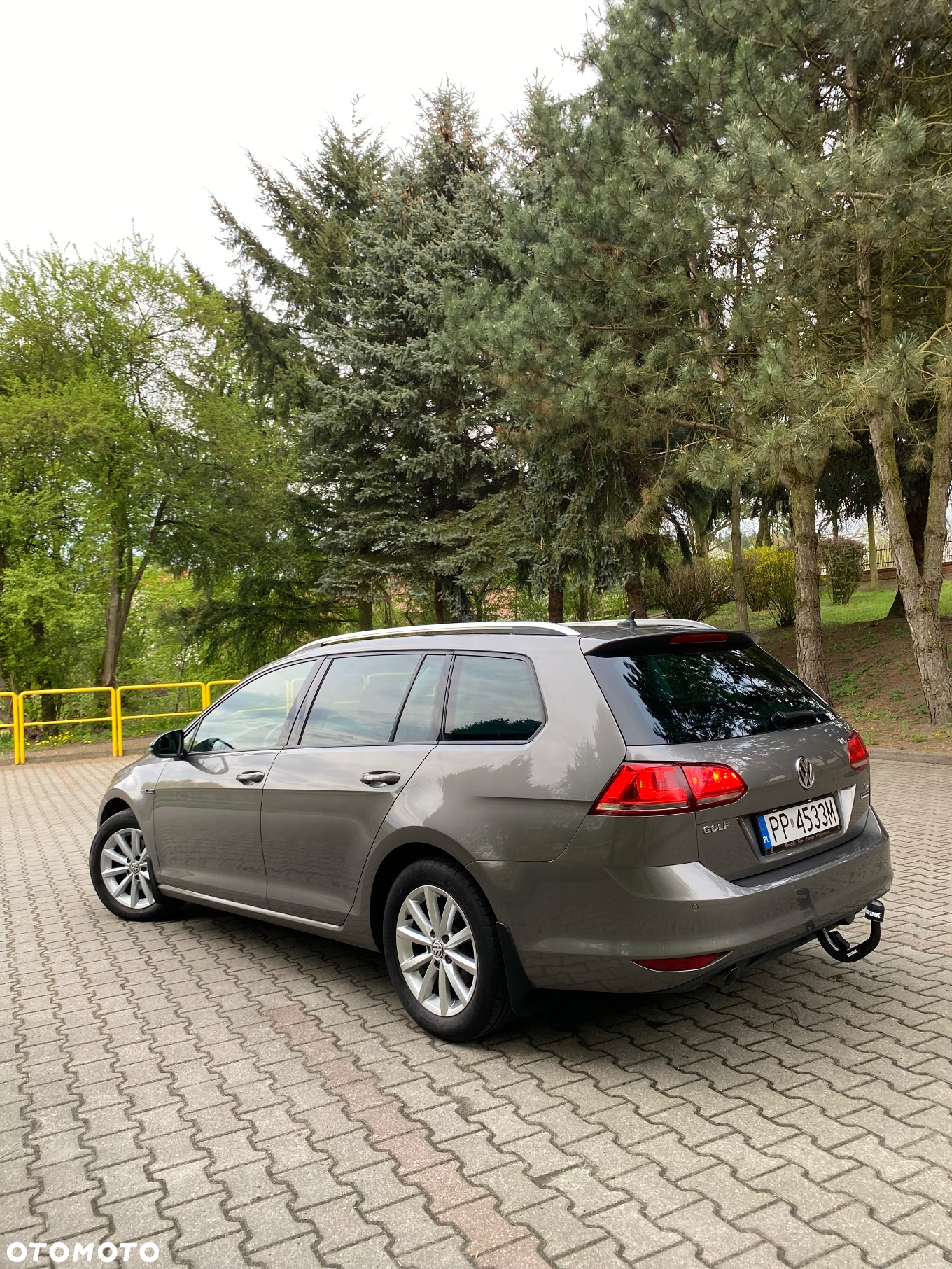 Volkswagen Golf 1.6 TDI BlueMotion Technology DSG Lounge - 27