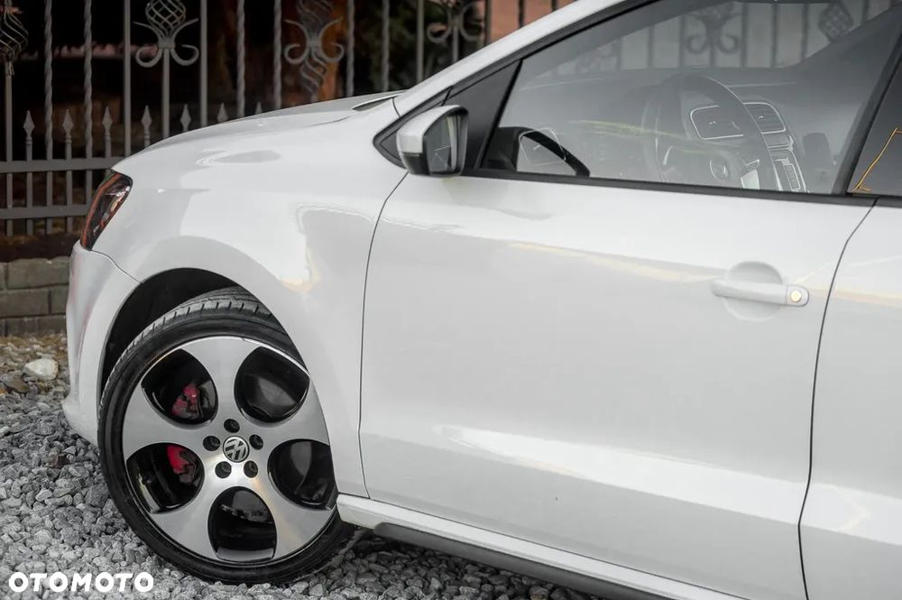 Volkswagen Polo 1.4 DSG GTI - 7