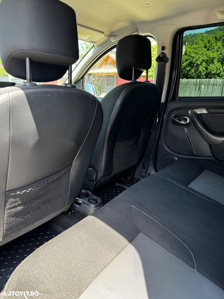 Dacia Duster 1.5 dCi 4WD Prestige jante 16" - 12