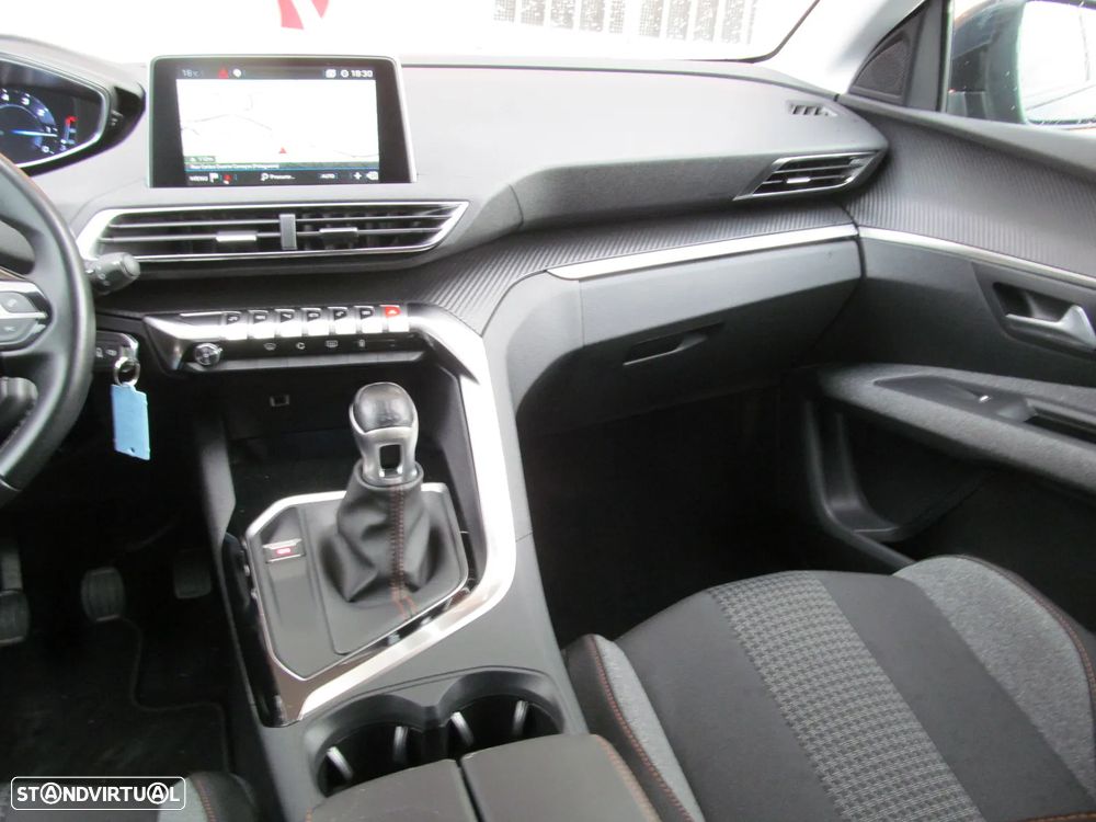 Peugeot 3008 PureTech 130 Stop & Start GPF Active Business-Pack - 13