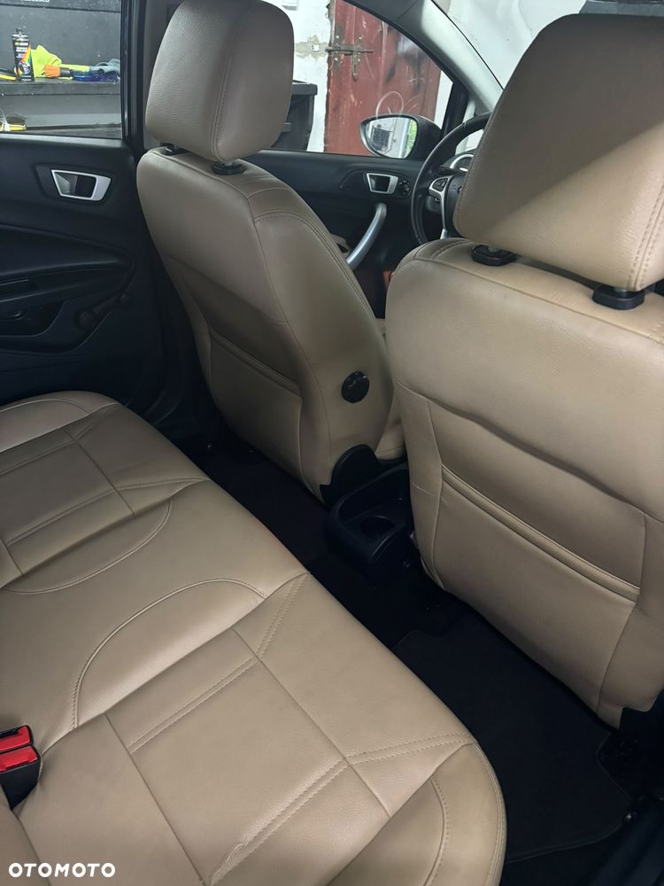 Ford Fiesta 1.25 Titanium X - 25