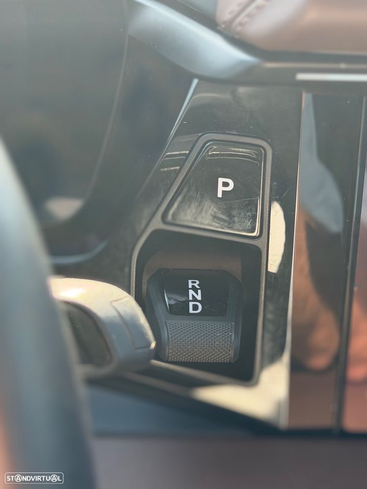 Porsche Macan Electric Turbo - 11
