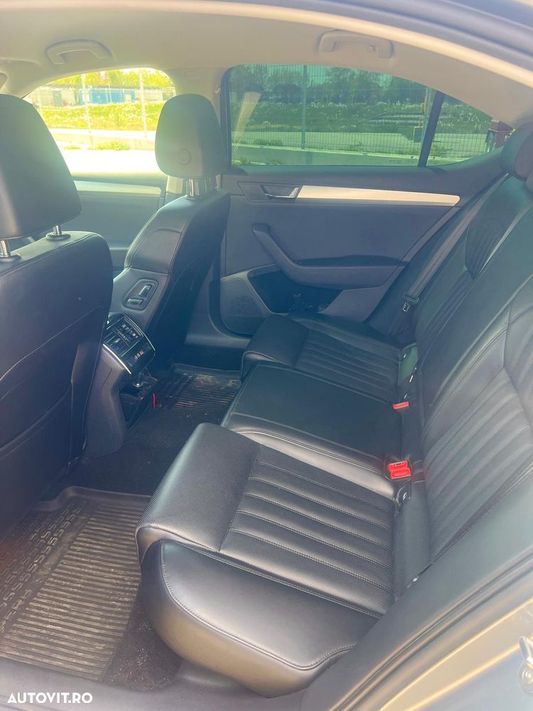 Skoda Superb 2.0 TDI DSG Style - 7