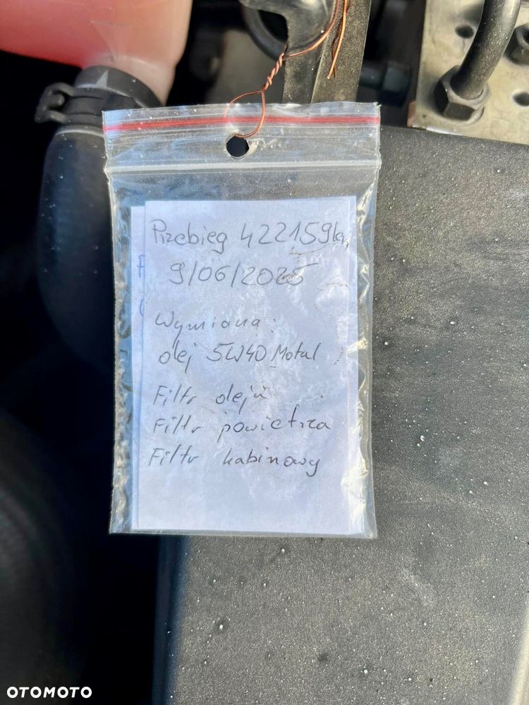 Volkswagen Passat - 29