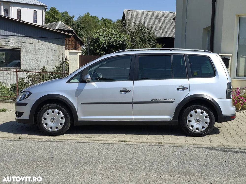 Volkswagen Touran 2.0 TDI DPF Cross - 16
