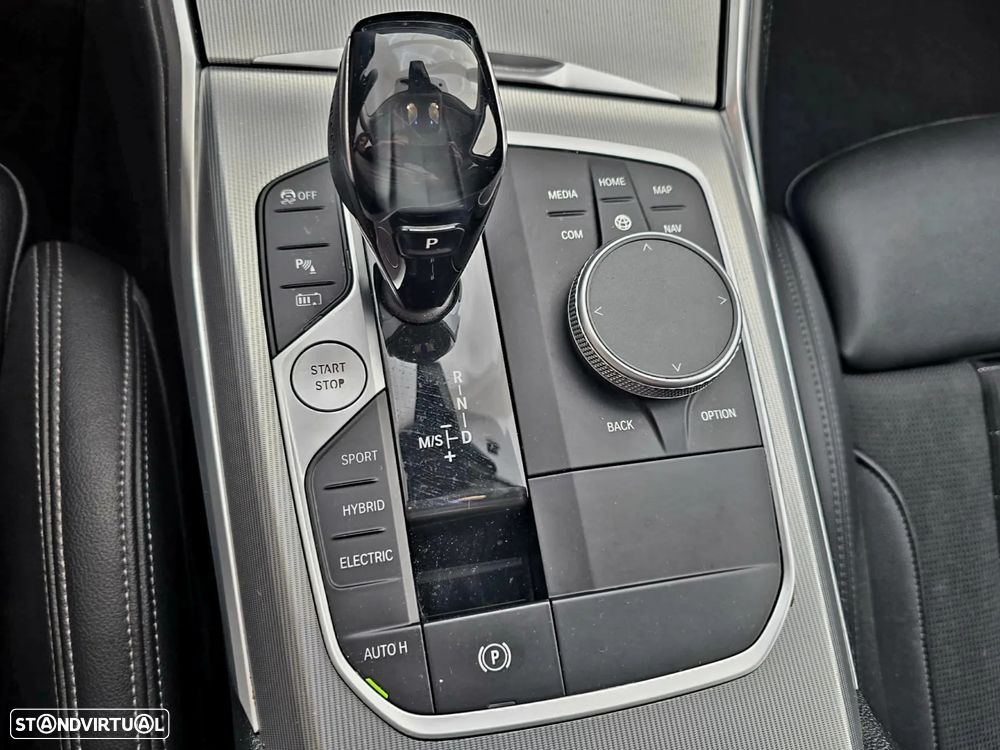 BMW 330 e Line Sport Auto - 8