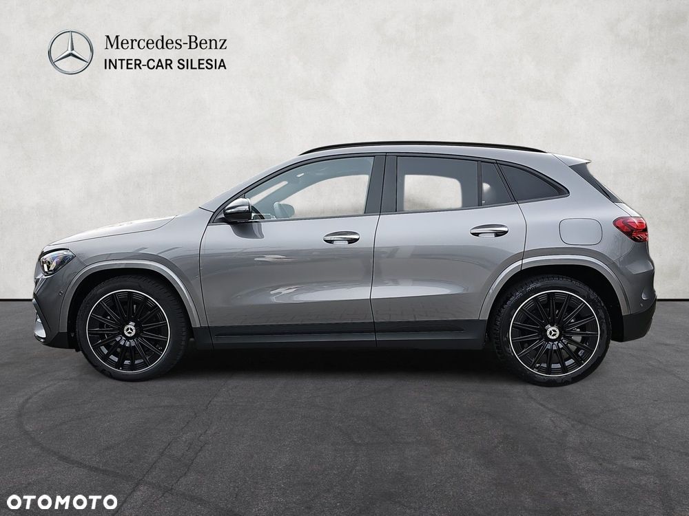 Mercedes-Benz GLA - 8