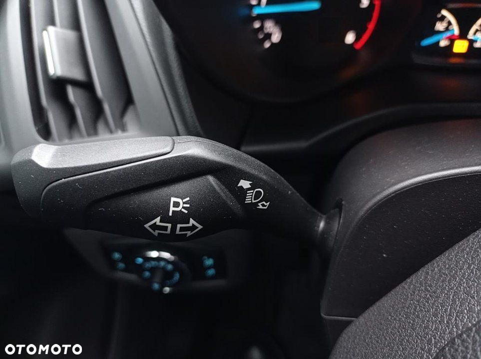 Ford Tourneo Connect - 25