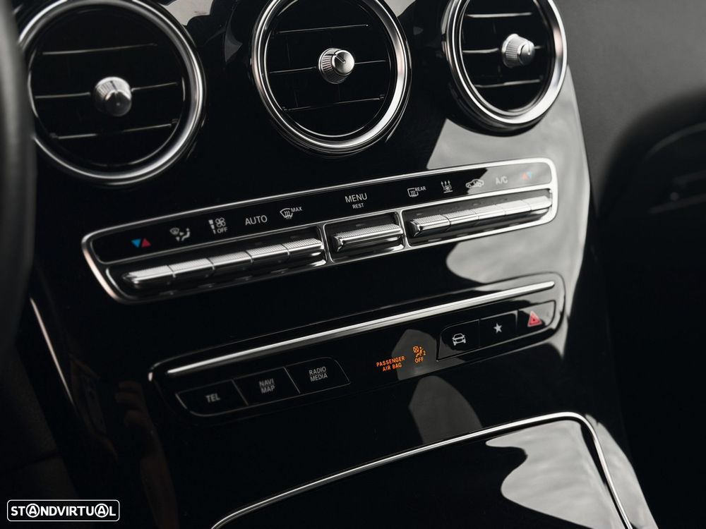 Mercedes-Benz GLC 300 e 4Matic - 19