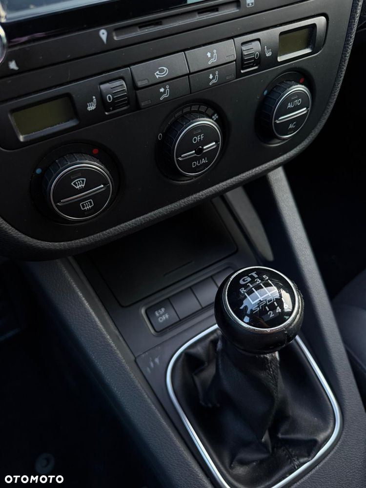 Volkswagen Golf V 2.0 TDI GT Sport - 16