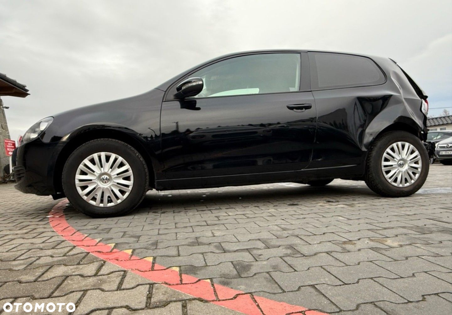 Volkswagen Golf - 6