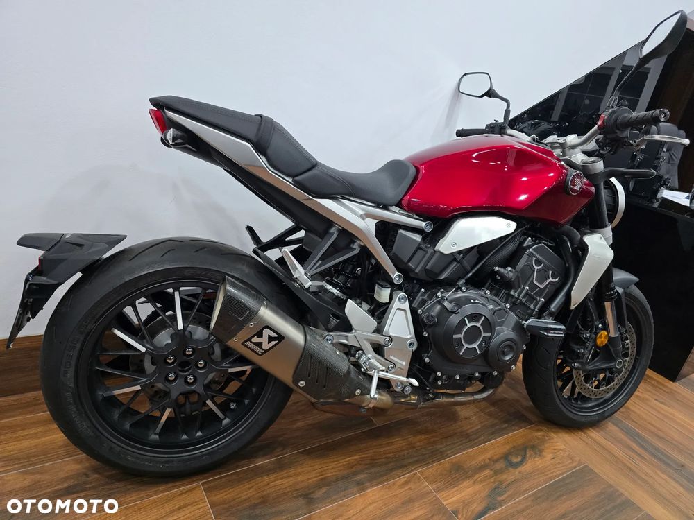 Honda CB - 12