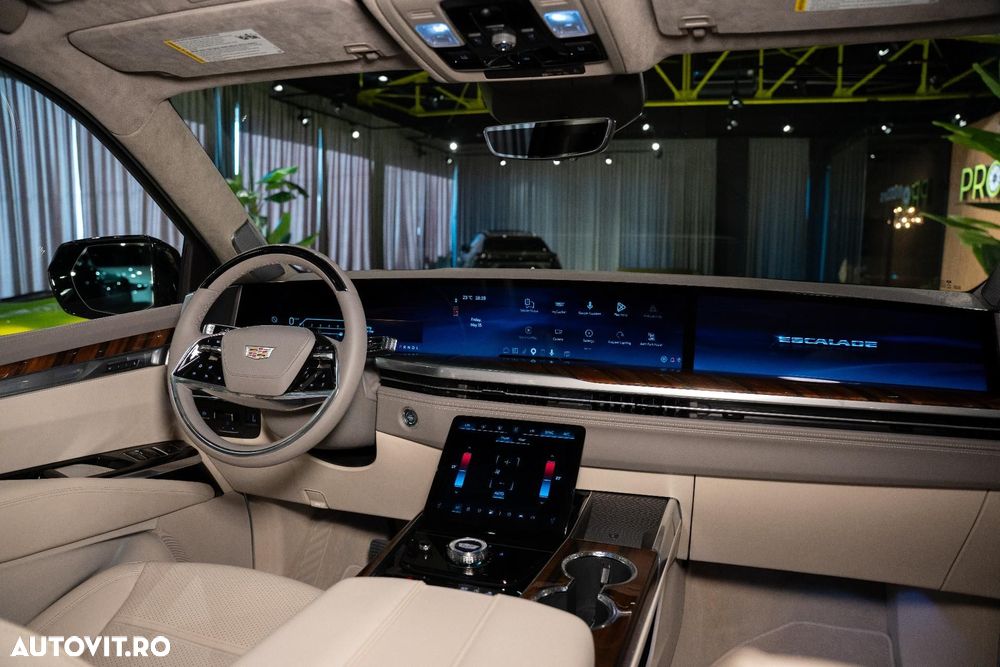 Cadillac Escalade - 35