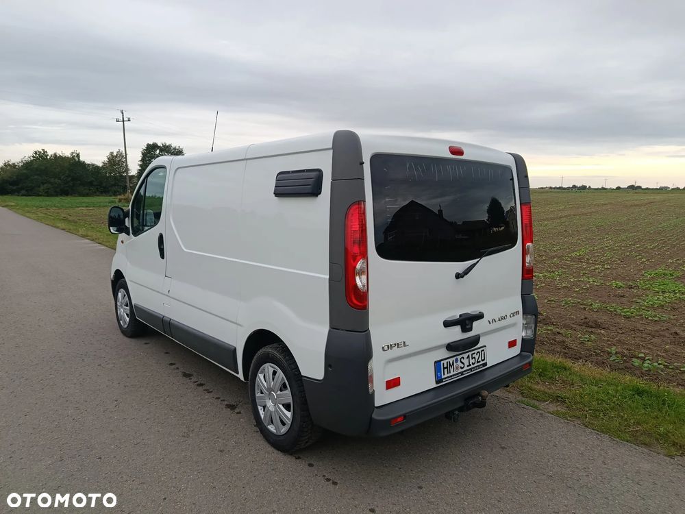 Opel Vivaro - 4