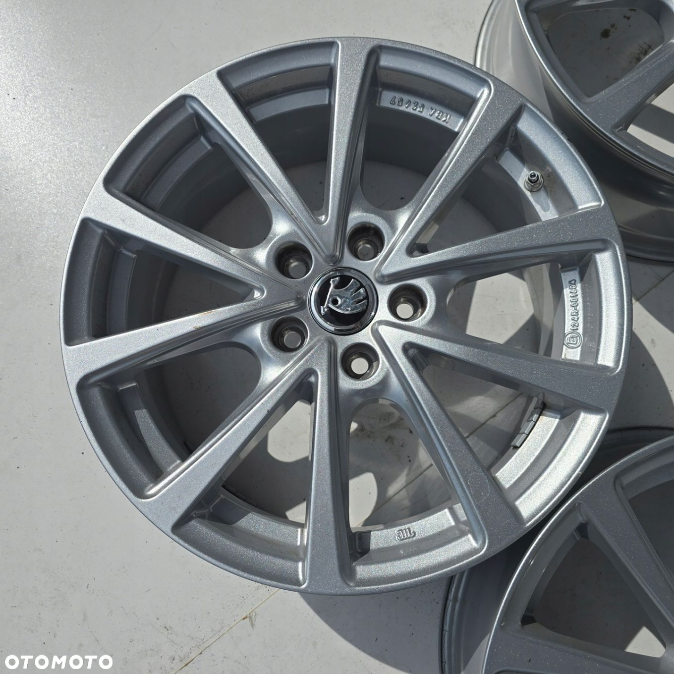 SKODA SUPERB III II OCTAVIA II III IV YETI KAROQ KODIAQ 17 ET40 5x112 4X - 6