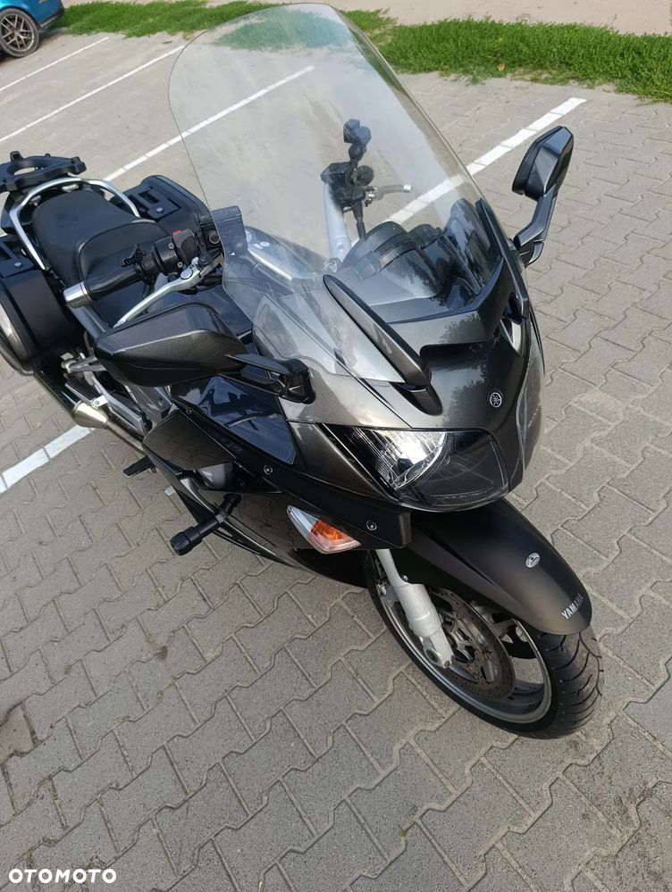 Yamaha FJR - 13