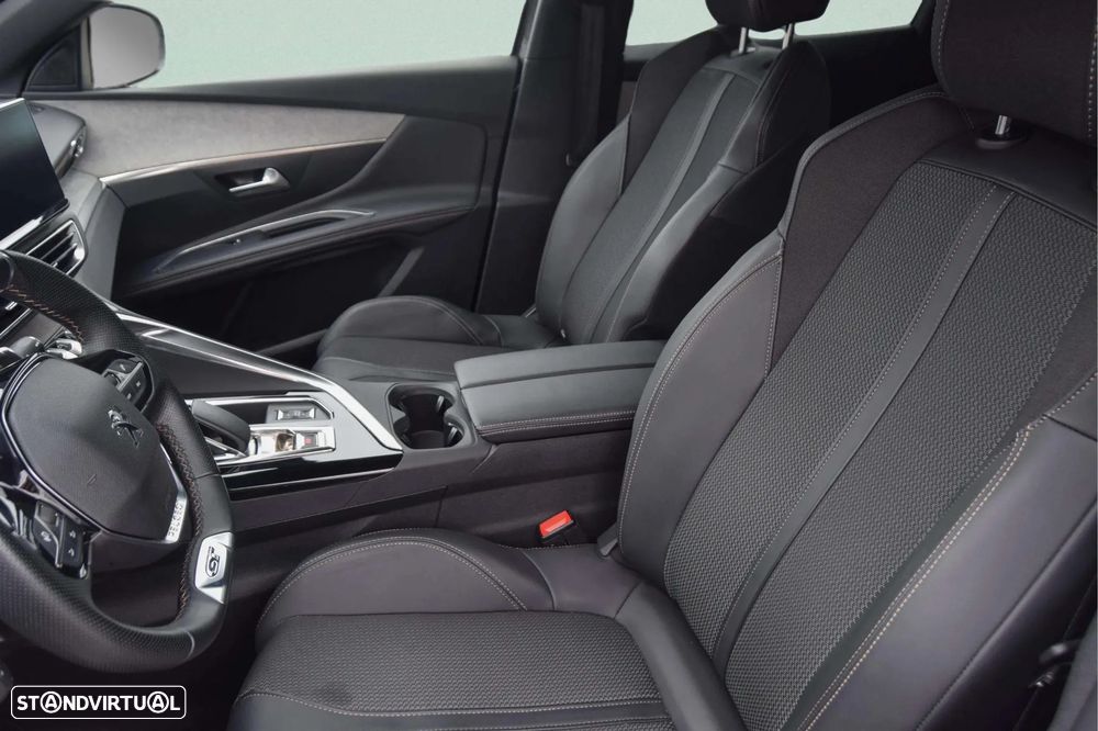 Peugeot 3008 1.6 Hybrid GT e-EAT8 - 31