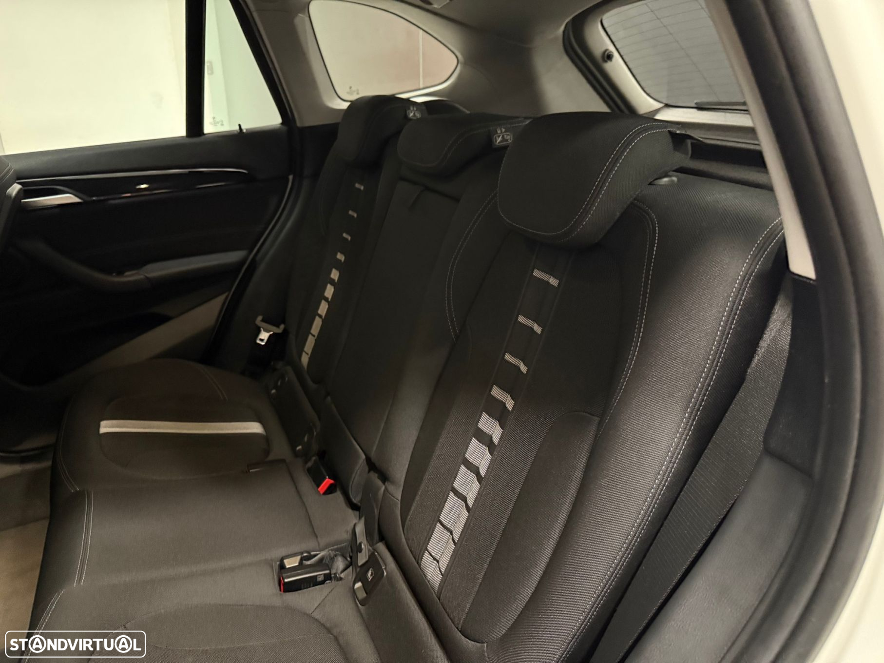 BMW X1 18 d sDrive Line Sport - 31