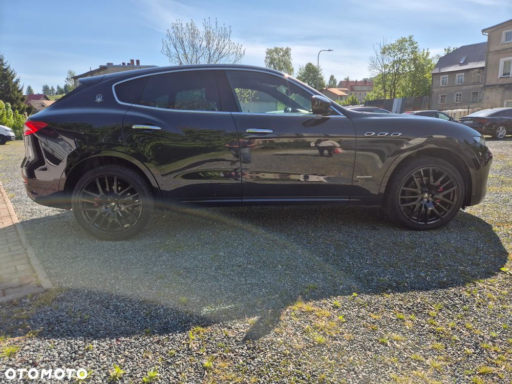 Maserati Levante Q4 GranLusso - 5