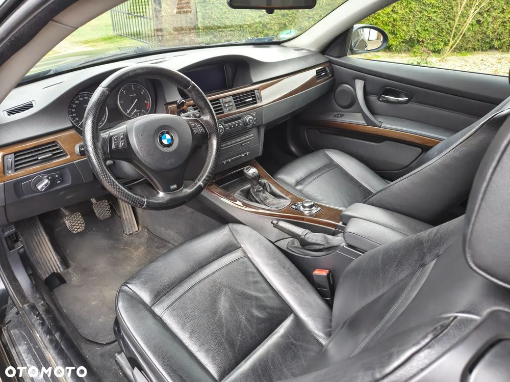 BMW Seria 3 320d - 8