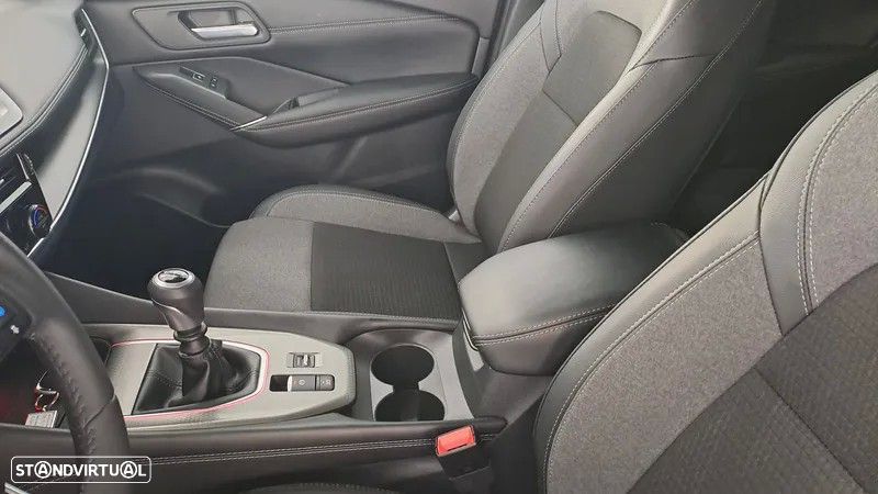 Nissan Qashqai 1.3 DIG-T N-Connecta LED - 17