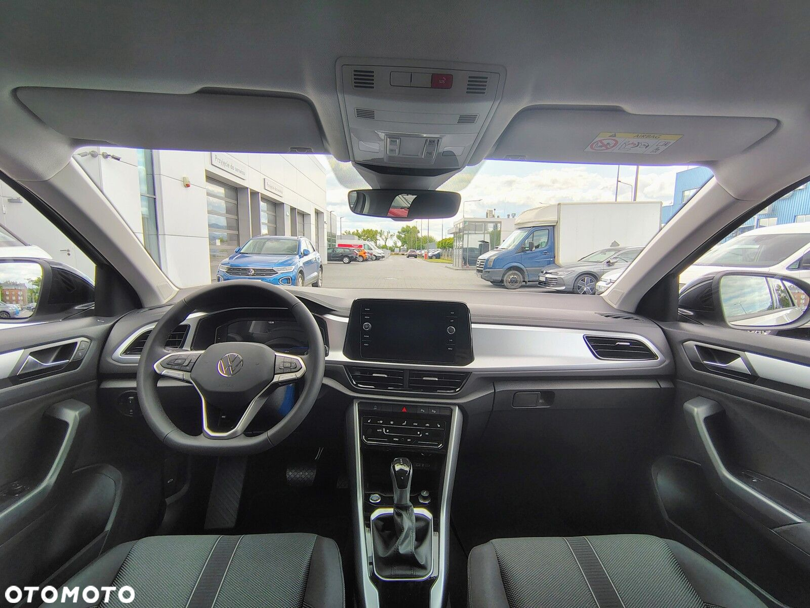 Volkswagen T-Roc - 23