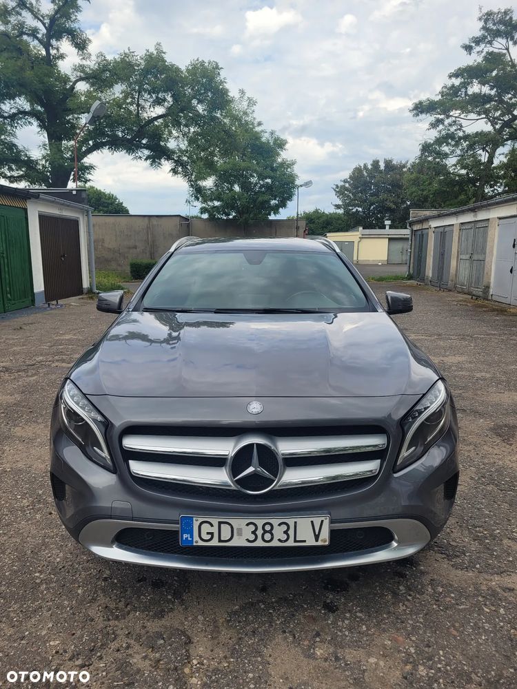 Mercedes-Benz GLA 250 4-Matic - 8