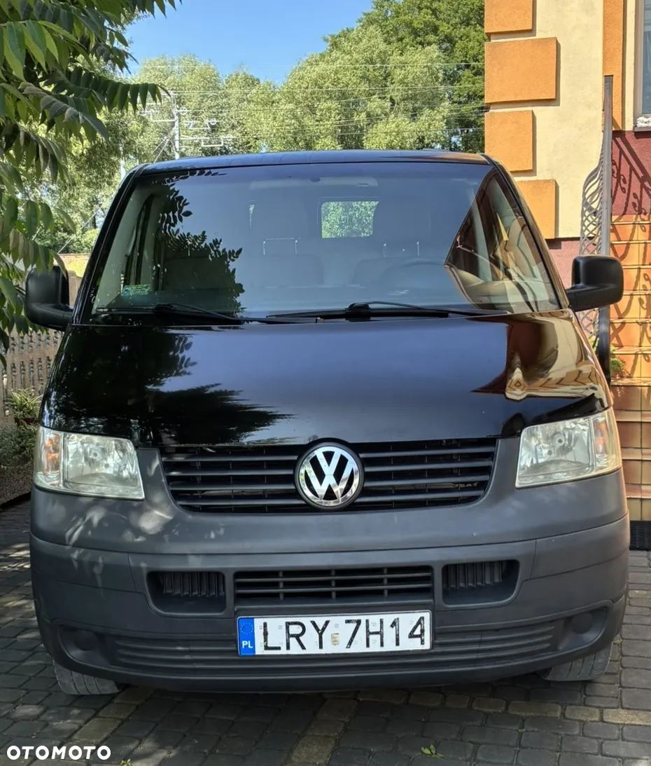 Volkswagen Transporter - 1