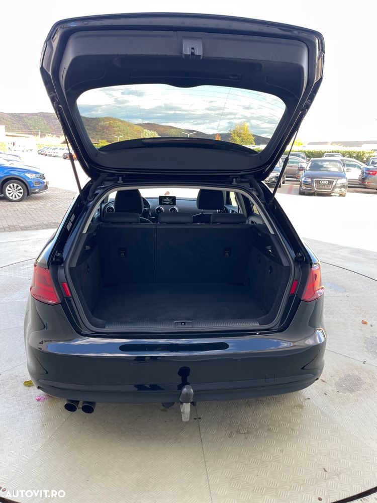 Audi A3 2.0 TDI clean Stronic Ambiente - 25