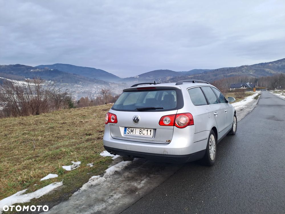 Volkswagen Passat 1.9 TDI Comfortline - 6