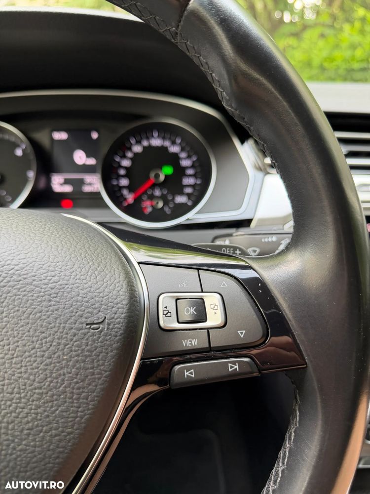 Volkswagen Passat 2.0 TDI DSG Comfortline - 5