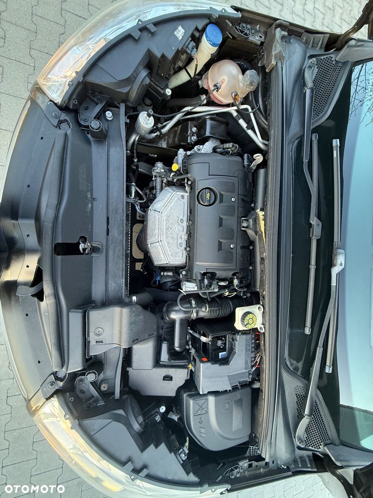 Citroën C4 VTi 120 Exclusive - 29