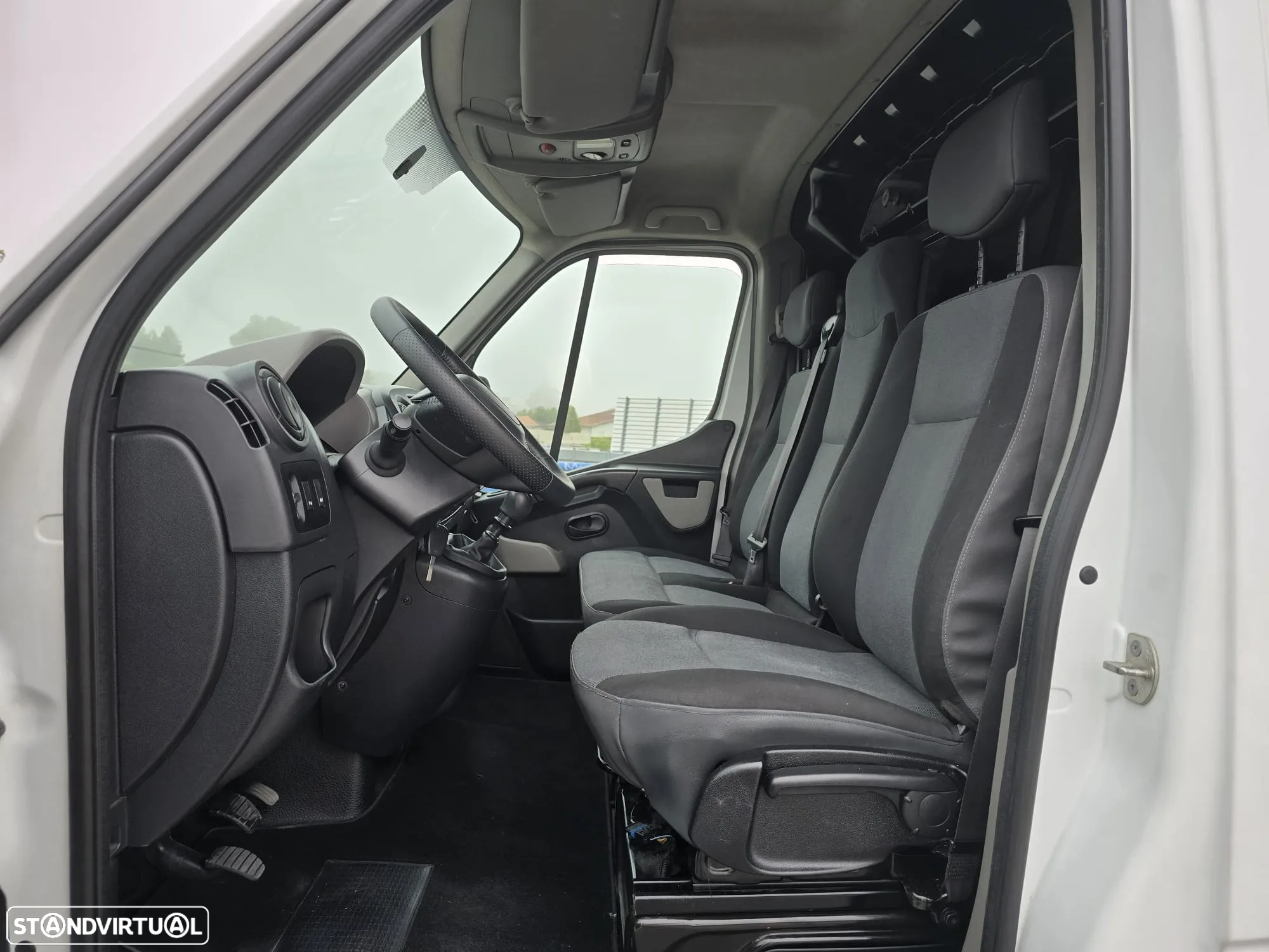 Renault Master 2.3 DCI 135 L3H3 - 14