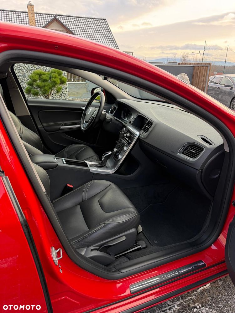 Volvo S60 T5 Geartronic RDesign - 22