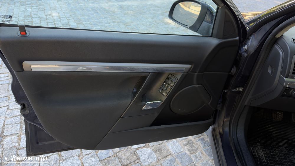 Opel Vectra Caravan 1.9 CDTi Elegance FP - 12