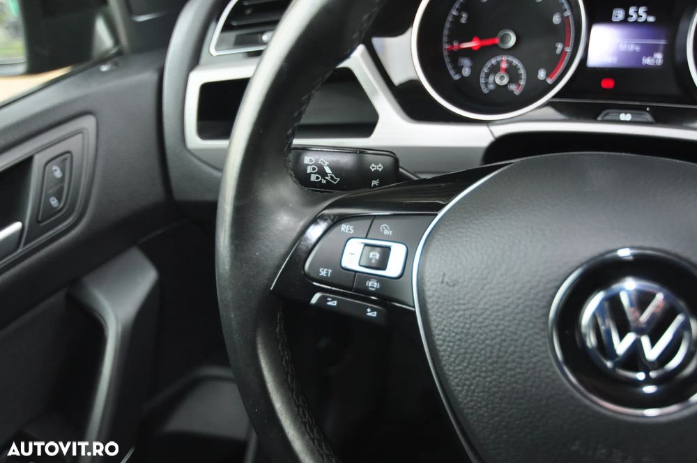 Volkswagen Touran 1.5 TSI ACT OPF Comfortline - 20