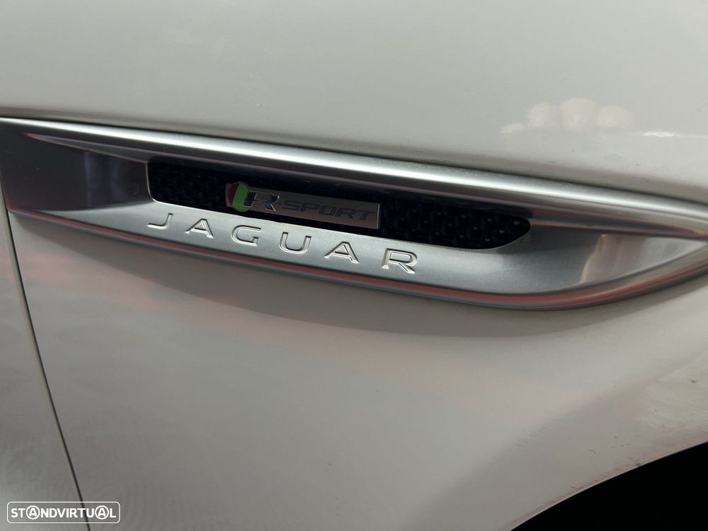 Jaguar XE 2.0 D R-Sport Aut. - 17