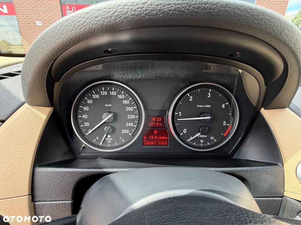 BMW X1 - 16