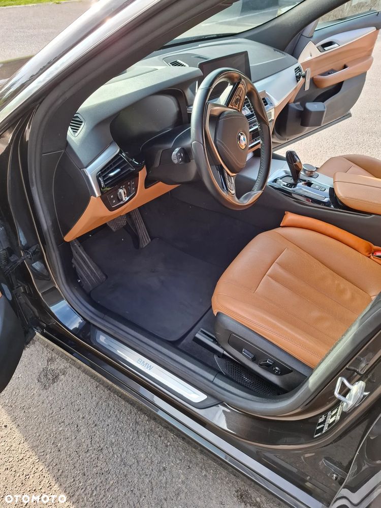 BMW 6GT - 5