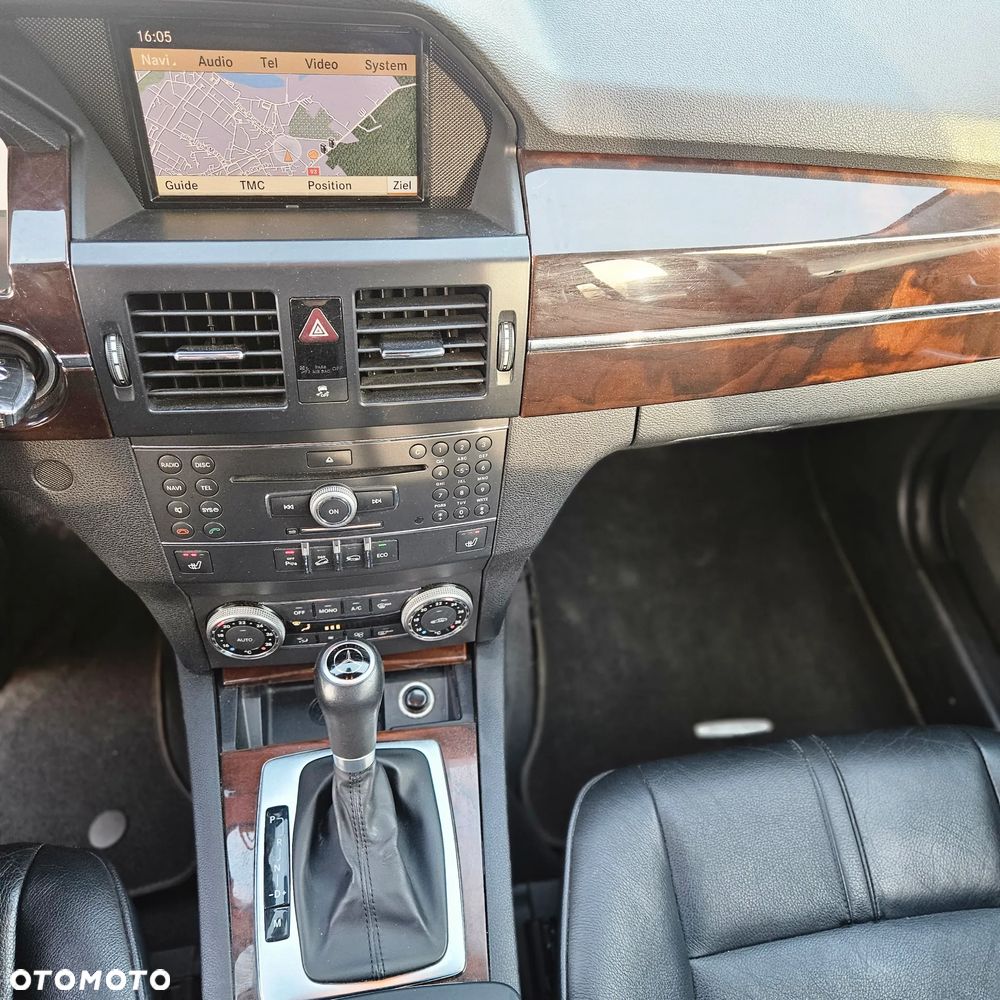 Mercedes-Benz GLK - 36