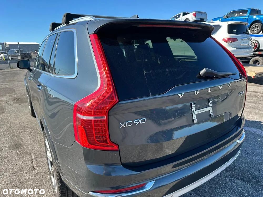 Volvo XC 90 - 6