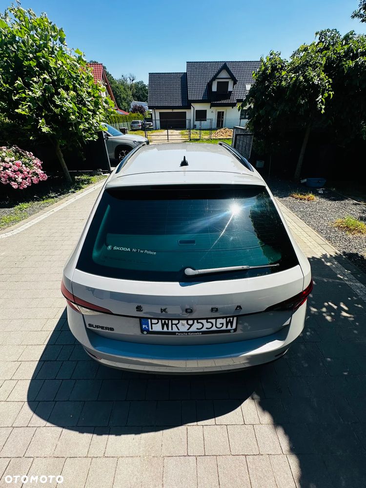 Skoda Superb 2.0 TSI Sportline DSG - 4