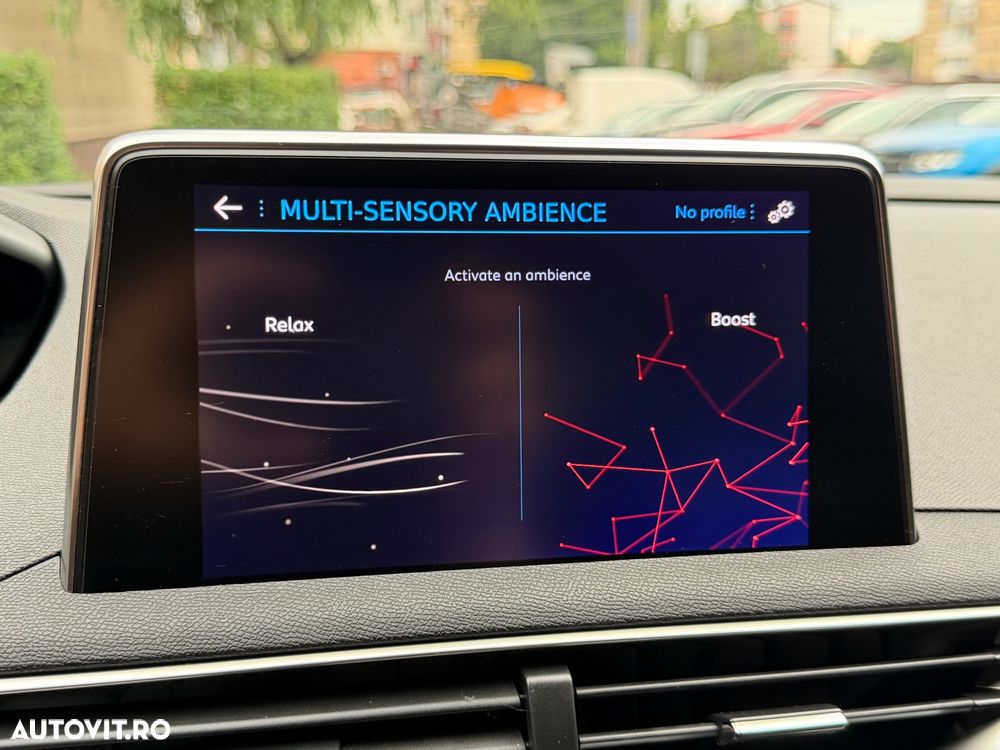 Peugeot 3008 BlueHDi 130 Stop & Start EAT8 GT Pack - 29