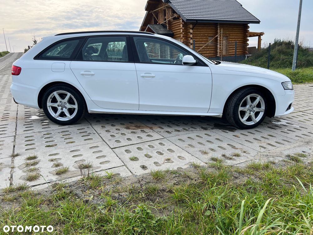 Audi A4 Avant 2011 photo 4