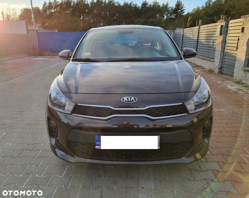 Kia Rio 1.2 M - 11