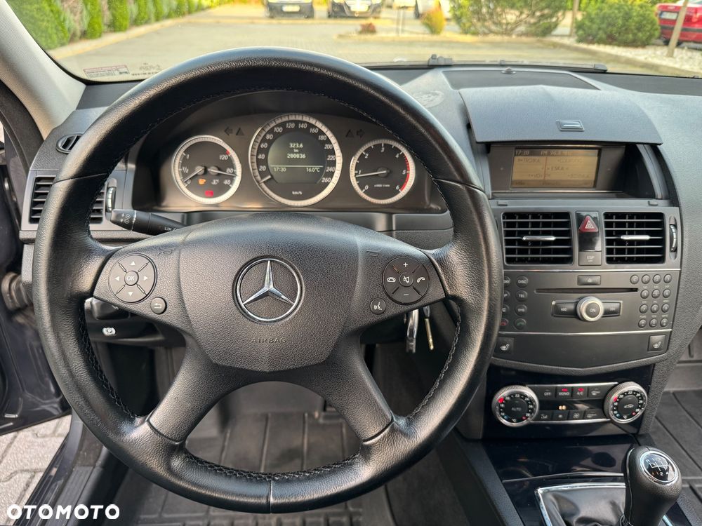 Mercedes-Benz Klasa C 200 CDI Elegance - 30
