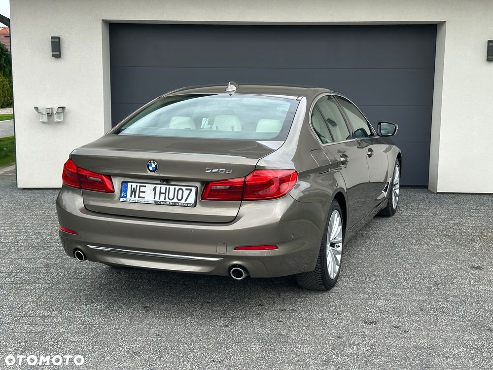 BMW Seria 5 520d Luxury Line - 7
